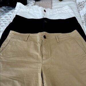 GAP Ladies shorts size 10  Get all 3 pairs